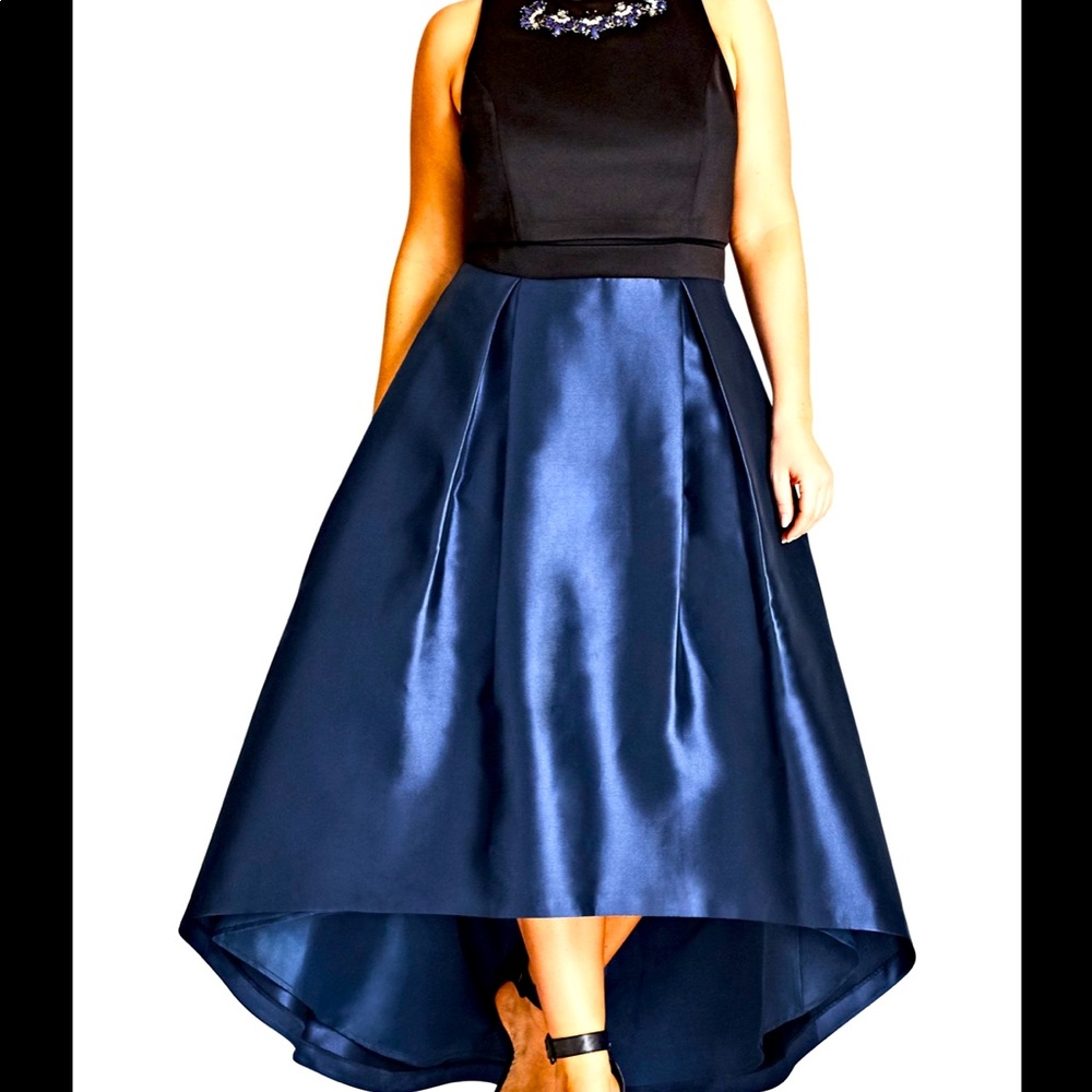 NWOT City Chic Regal Me Dress